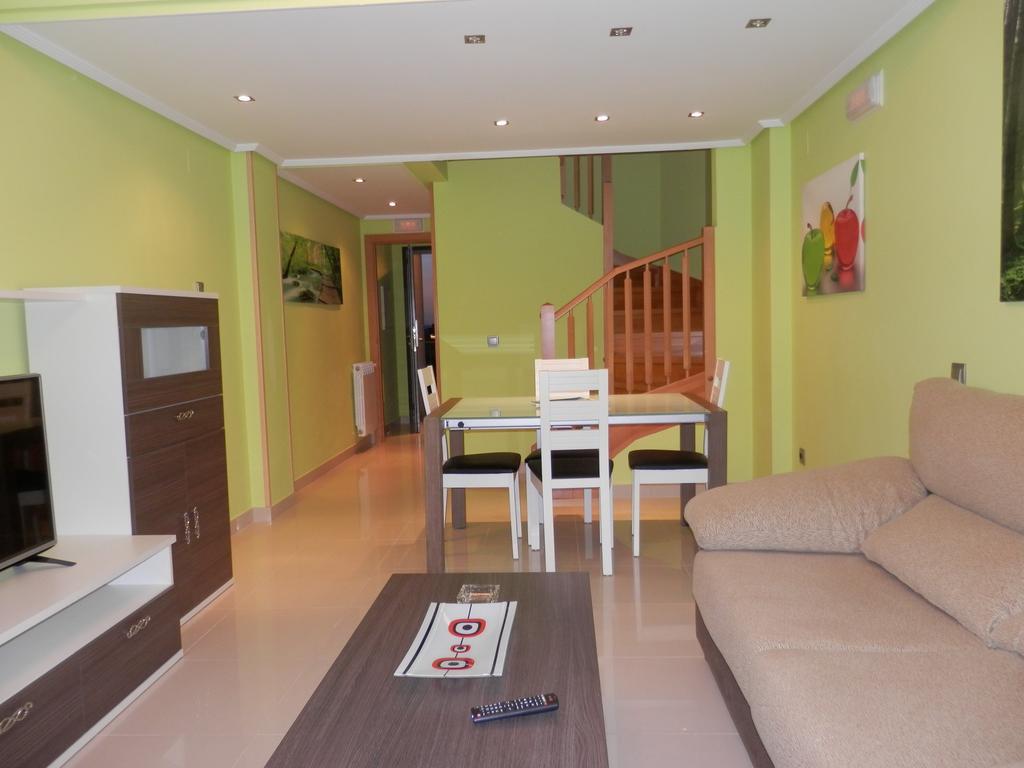 Apartamentos Monte Hernanz Riaza Luaran gambar