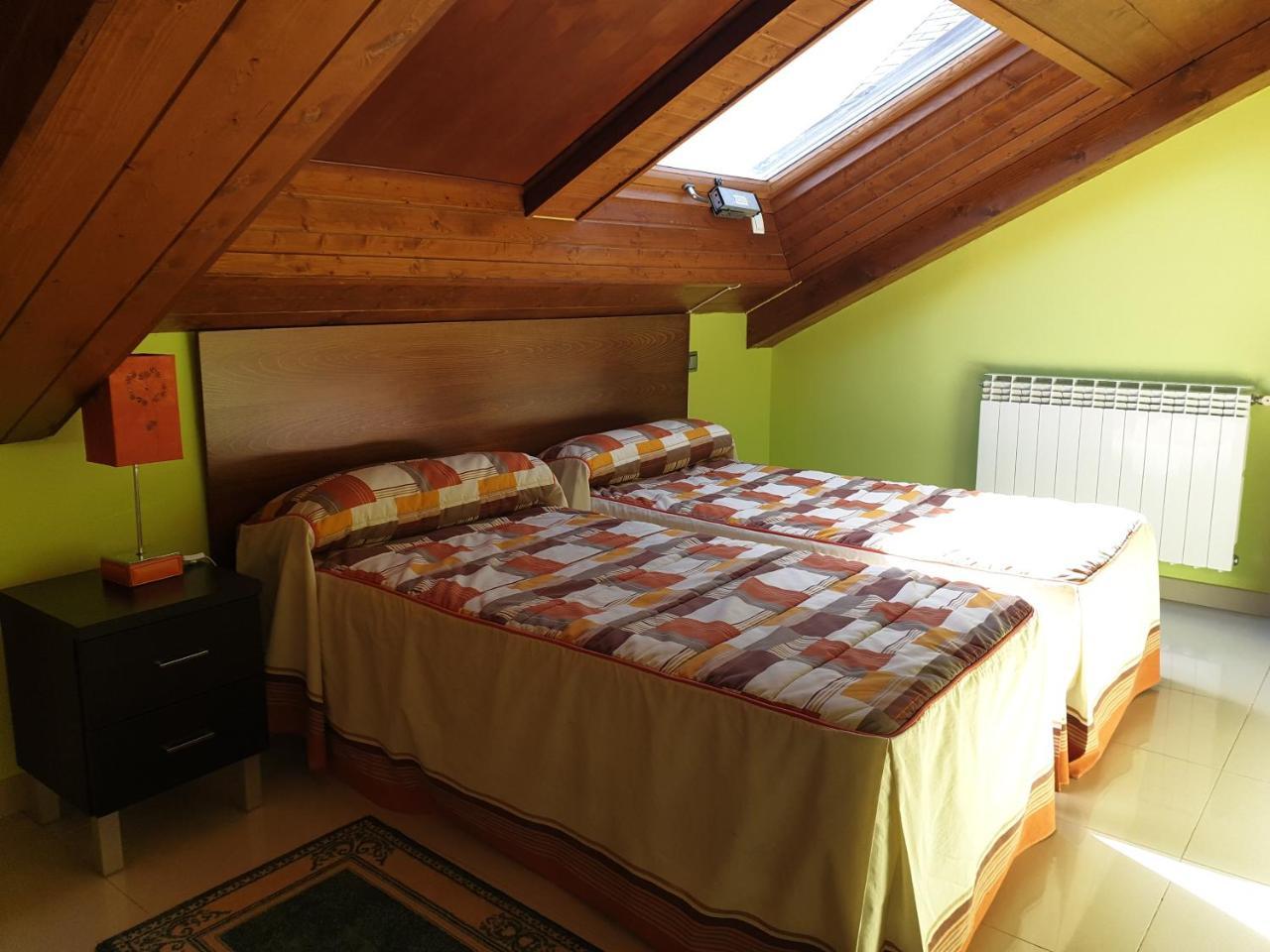 Apartamentos Monte Hernanz Riaza Luaran gambar