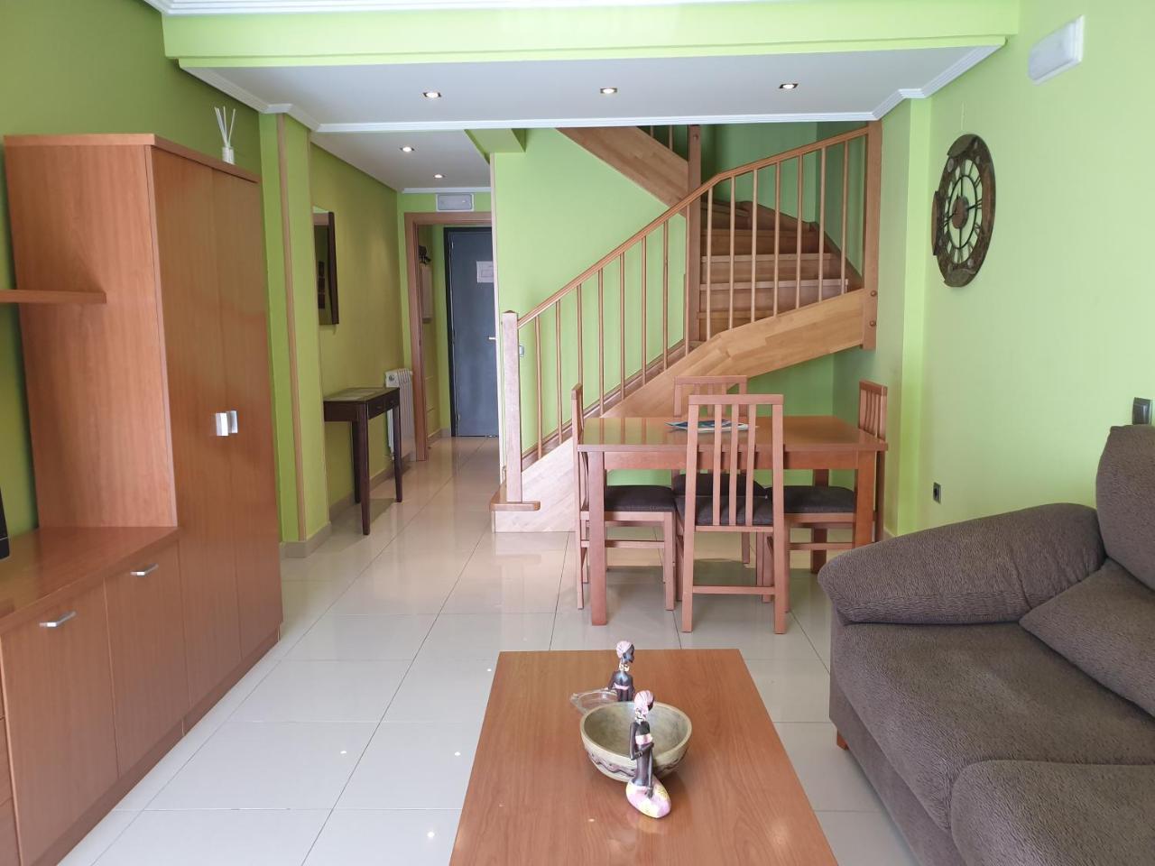 Apartamentos Monte Hernanz Riaza Luaran gambar